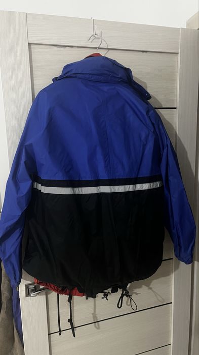 Ветровки 2 штуки