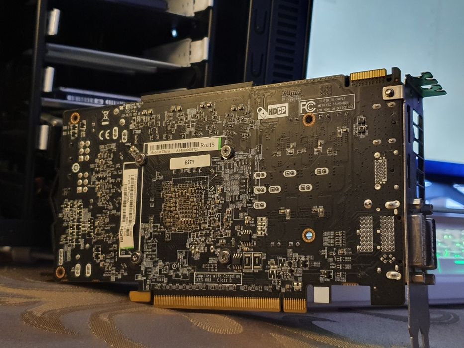 Видеокарта Sapphire R9 270x 2GB Dual-X OC (Бартер)