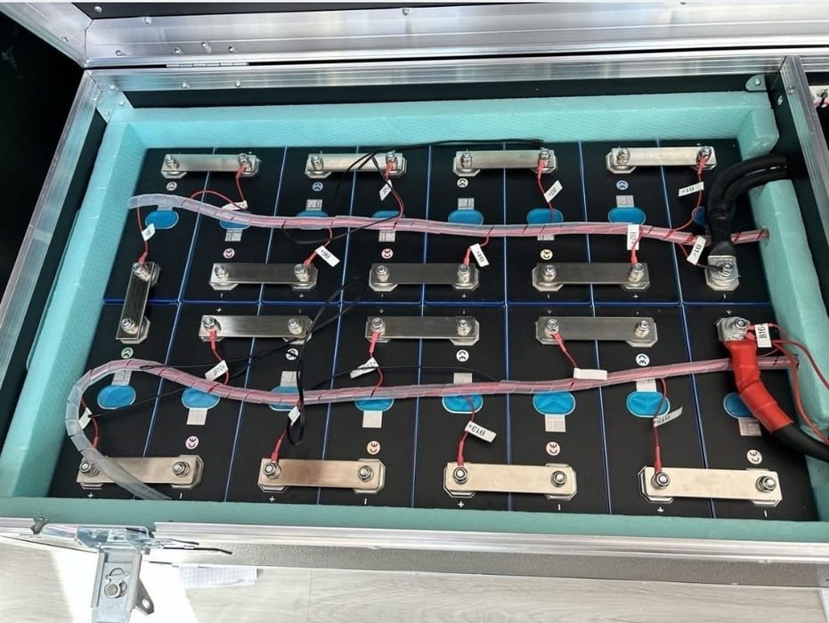 Sistem Fotovoltaic victron multiplus cu baterie lifepo4, la comamda