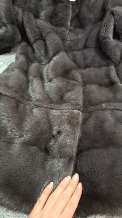 Продам норковую шубу