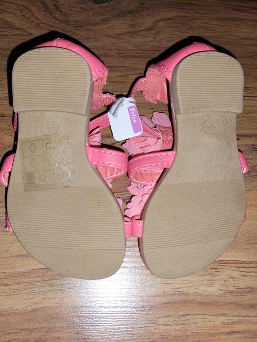 Нови сандали, 20 номер