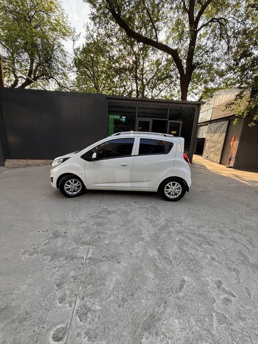 Продаю chevrolet Spark avtomat