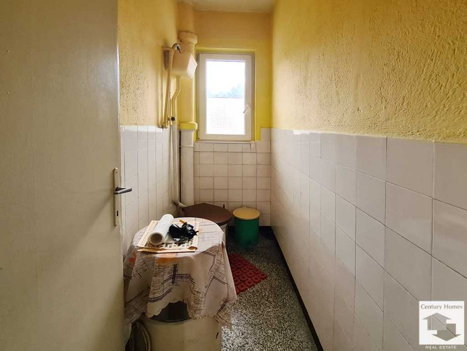 Продава се Тристаен апартамент в Велико Търново, Център - 91 кв.м за 1759 €/кв.м - Снимка #8