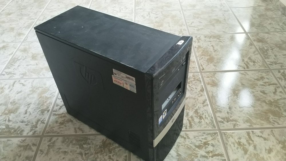 Компютър HP Compaq