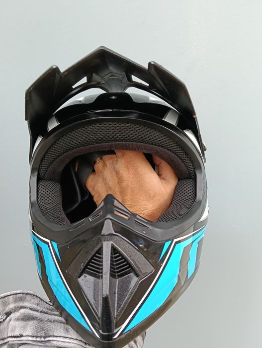 Casca moto am și ochelari