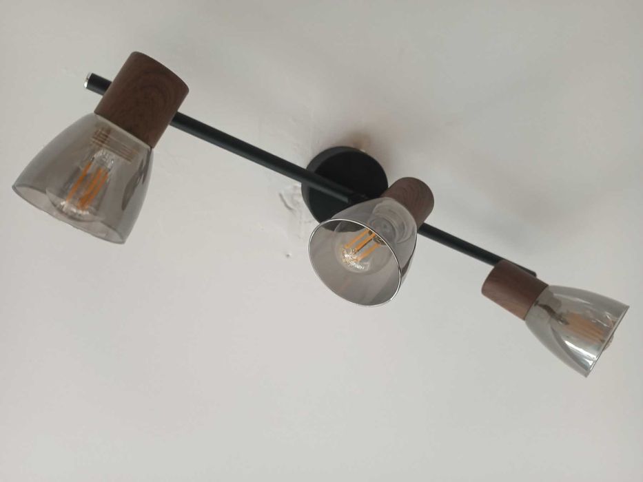 Лампа спот 3-ка нова