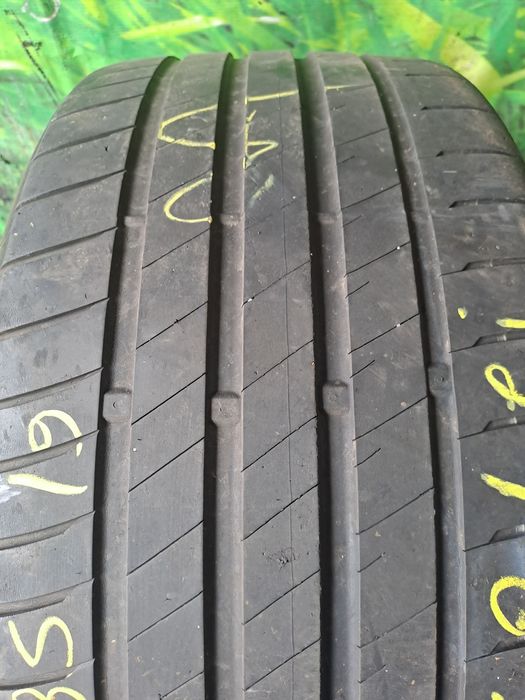 235 35 19 vara Bridgestone