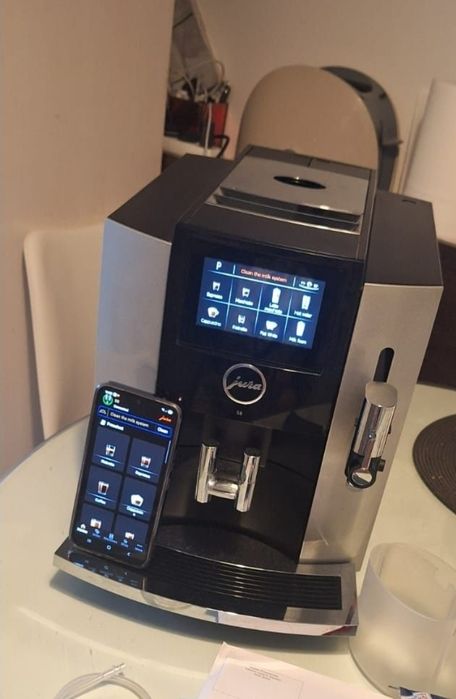 Jura S8 Professional Aroma Moonlight Silver