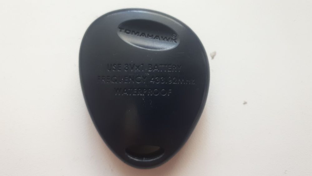 Брелок на автосигнализацию TOMAHAWK.