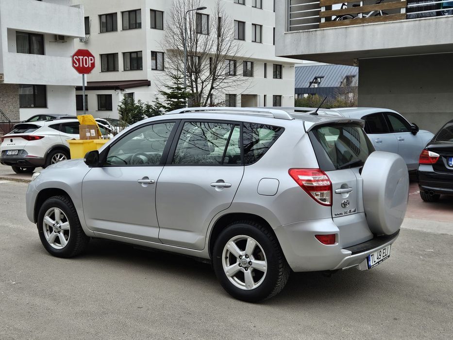 Toyota Rav 4/ 2.2 d4d/ 12.2012/ NECESITA ATENTIE/