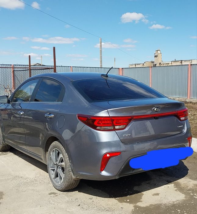 Продам автомобиль КИЯ РИО.