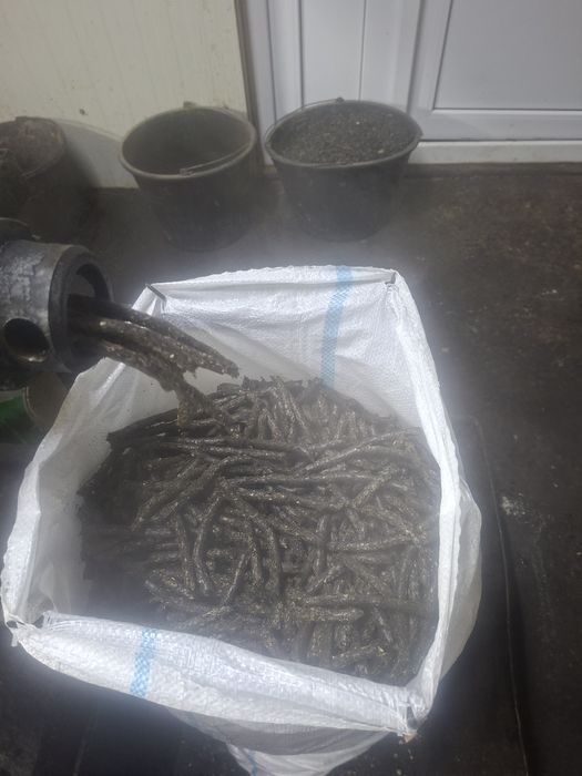 Vand ulei floarea soarelui presat la rece dublu filtrat și srot floare