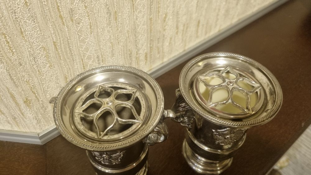 Vas argintat pentru flori