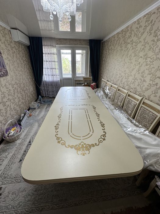 Продаю овальный стол 3-3,5метр