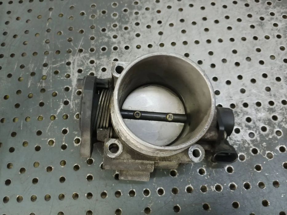 clapeta acceleratie 1.8 b volvo  s40 v40  v50 s50 c30  9186780