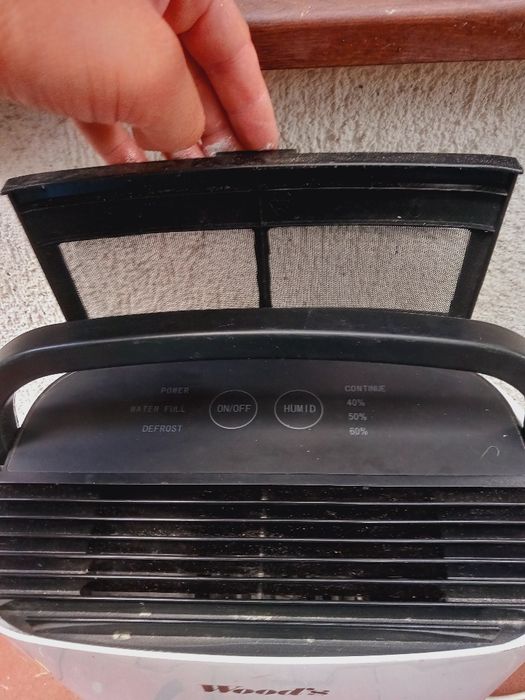 Vand Dezumidificator, cu sistem de curățare usor