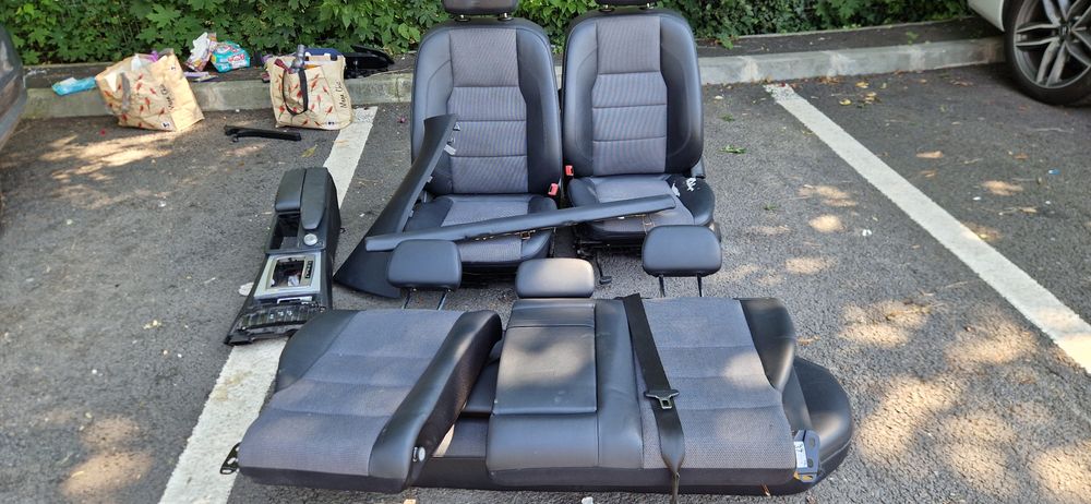 Interior w204 cu defecte