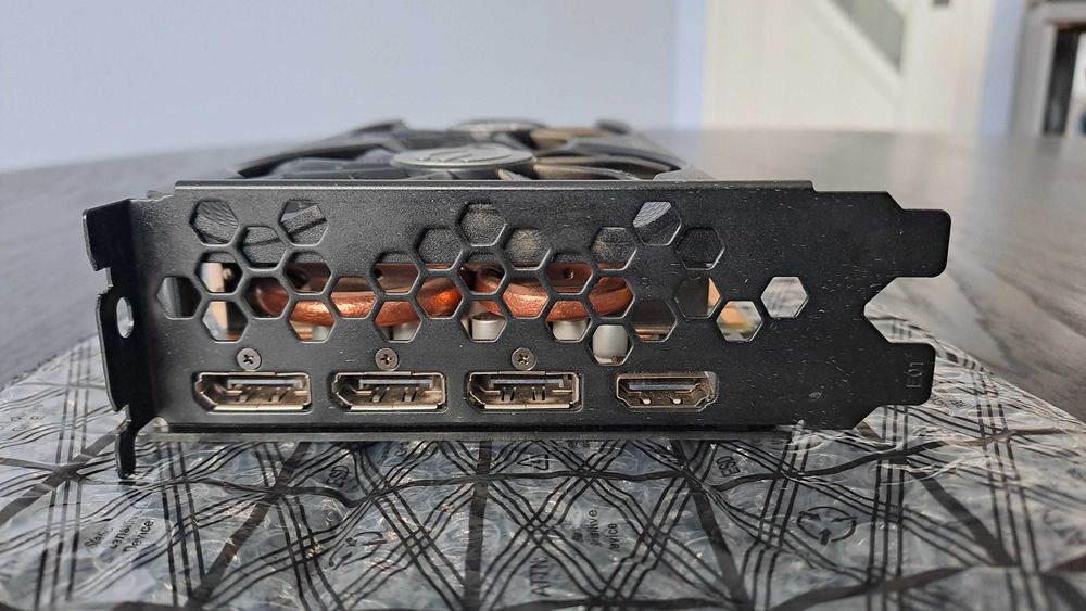 RTX 3060 12GB EVGA – КАТО НОВА, 7 месеца ползвана + Оригиналната Кутия