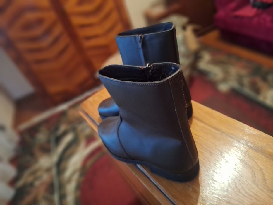 Ghete îmblănite noi