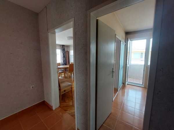 Продава се Тристаен апартамент в Русе, Алеи Възраждане - 85 кв.м за 1636 €/кв.м - Снимка #12