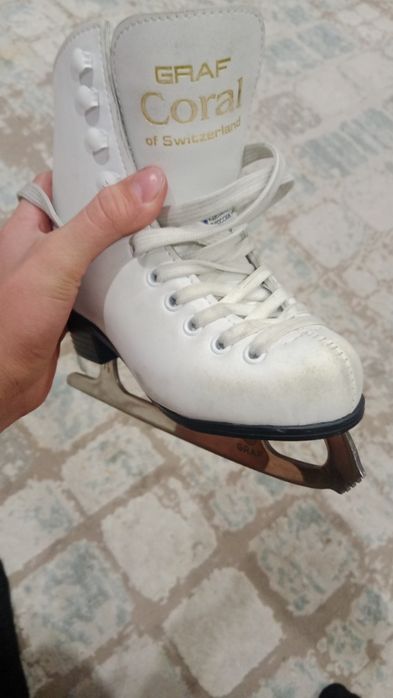 Фигурные коньки профессиональные