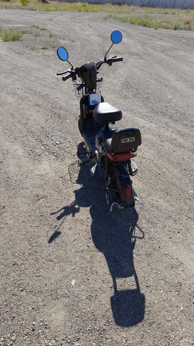 Скутер Ск8 новый