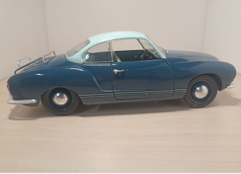 VW Karman 
Scara 1:18
Solido 

Pozele reflectă realitatea. Se vinde ex
