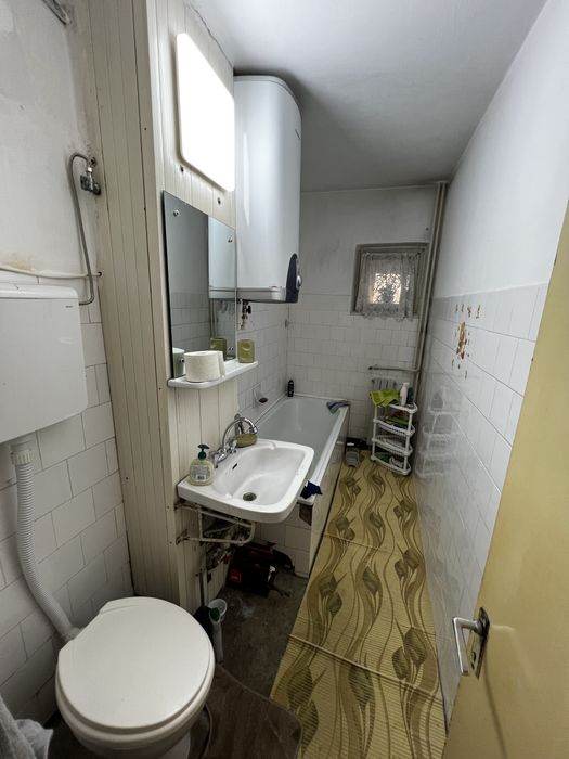 Apartament 3 camere decomandat etaj 1