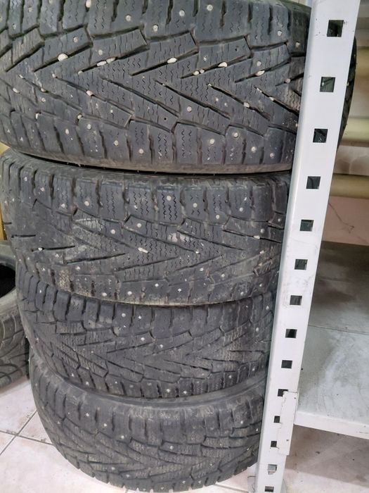Продам резину 235/65/16С