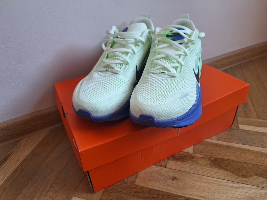 Топ! Nike vomero 18!