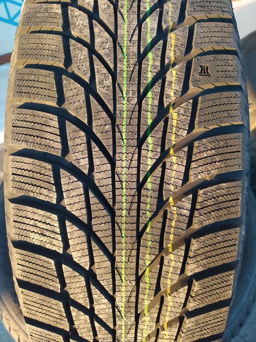 Kumho 195/65R15 WI51