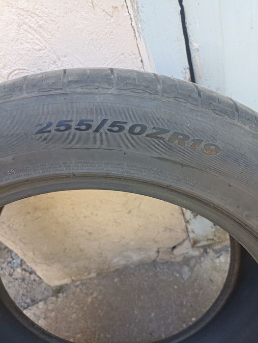 Продаётся шины  размер 255/50 R 19