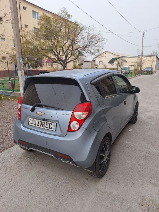 Продается  Chevrolet Спарк евро 2015 года