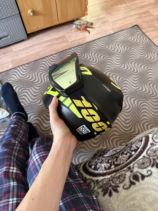 продам шлем для мото