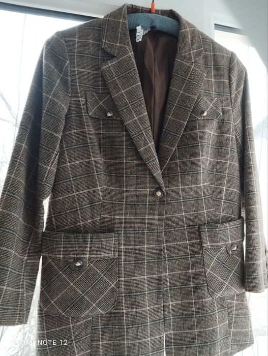 Ayollar uchun pidjak