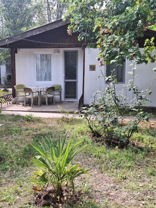 В бунгало с веранда на 200м от плажа на Ахтопол