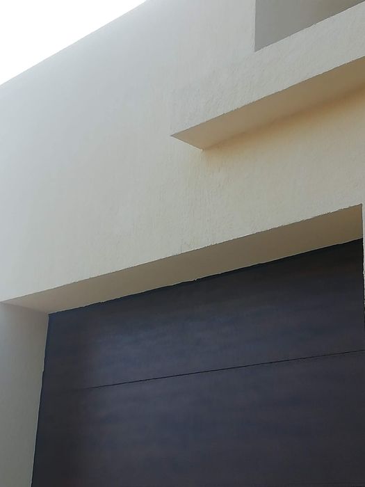 Lucrari de zugravit cu pompa