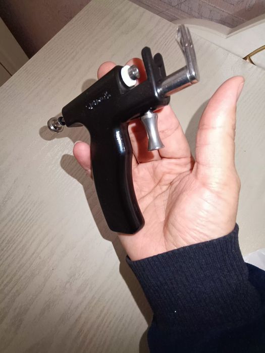 Продам аппарат для прокола ушей