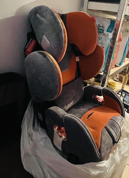Recaro young sport hero столче за кола