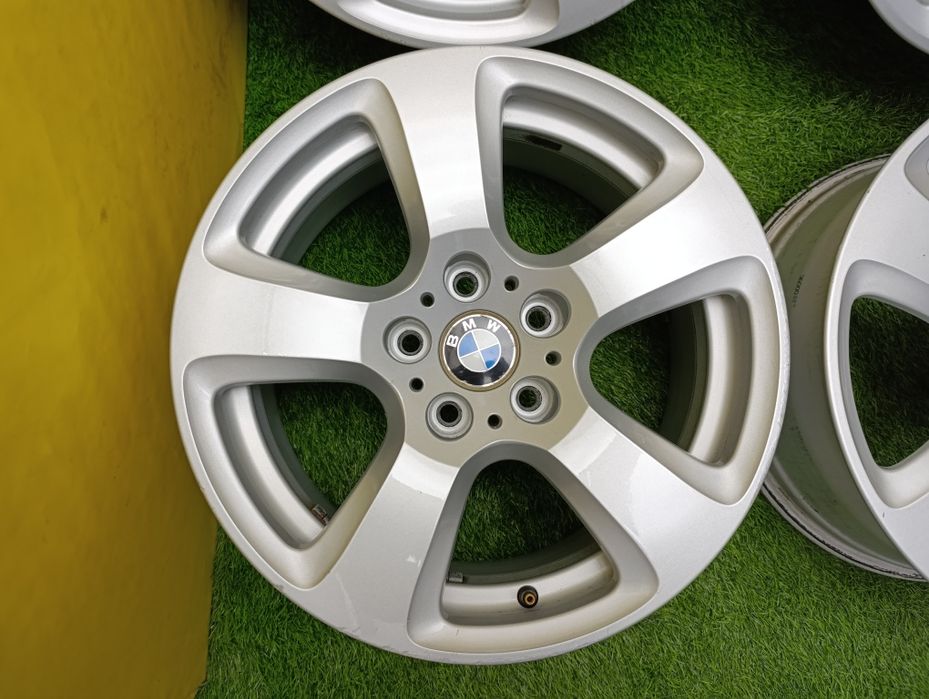 Диски R17 5×120 (Стиль 243) на BMW E39, E38, E34