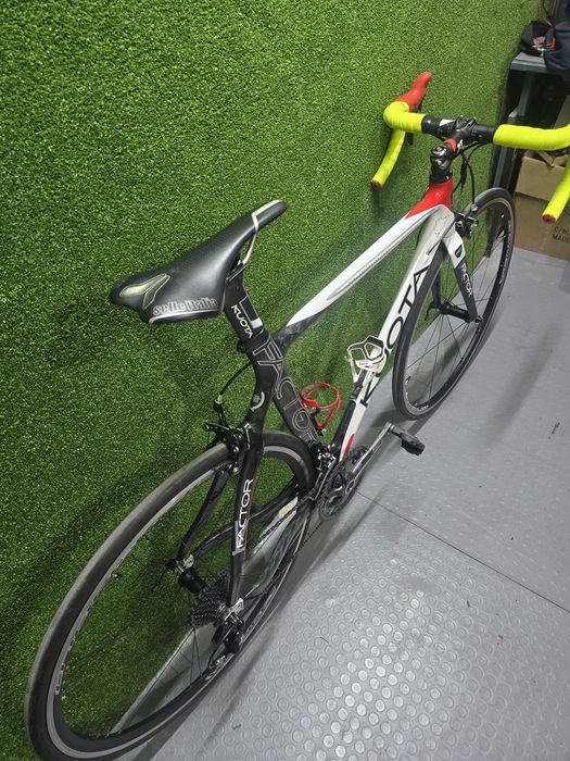 Карбонов шосеен, аеро велосипед  Kuota K-Factor