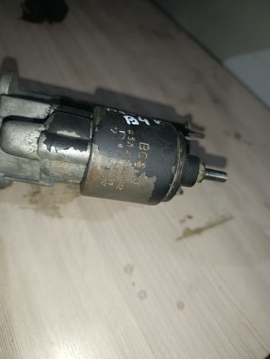 Генератор на Ауди 100 С4 объем 2.6 2.8