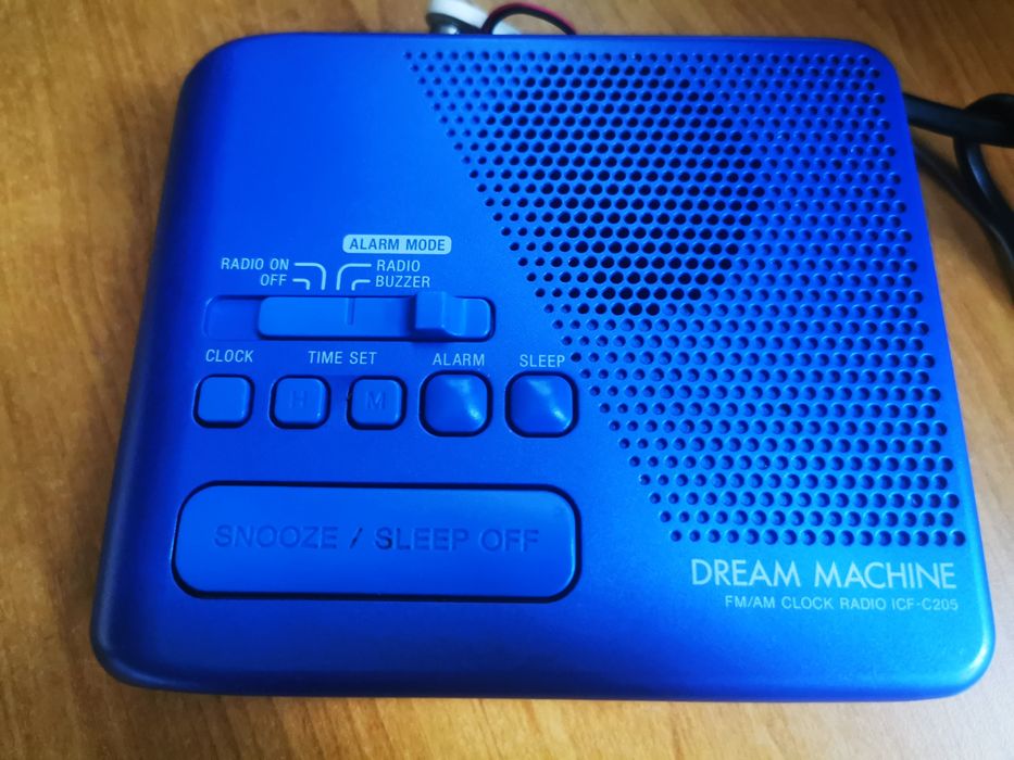 Radio cu ceas Sony