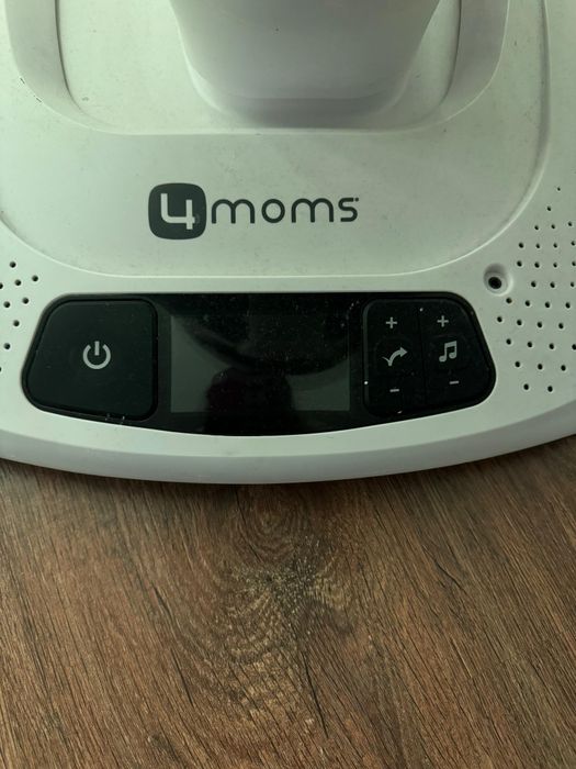 Продаю шезлонг элекстрический 4 moms
