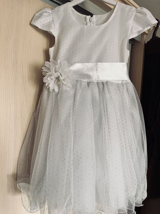 Продам платье