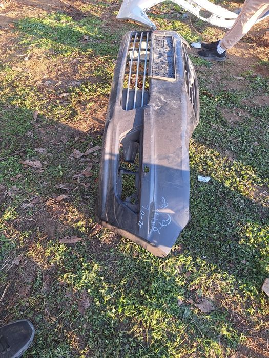 Предна броня за Ford Galaxy 2010