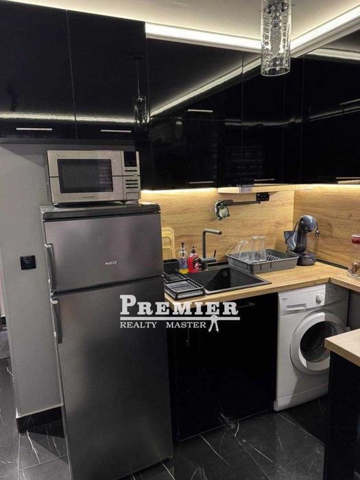Продава се Едностаен апартамент в Созопол - 40 кв.м за 1850 €/кв.м - Снимка #1