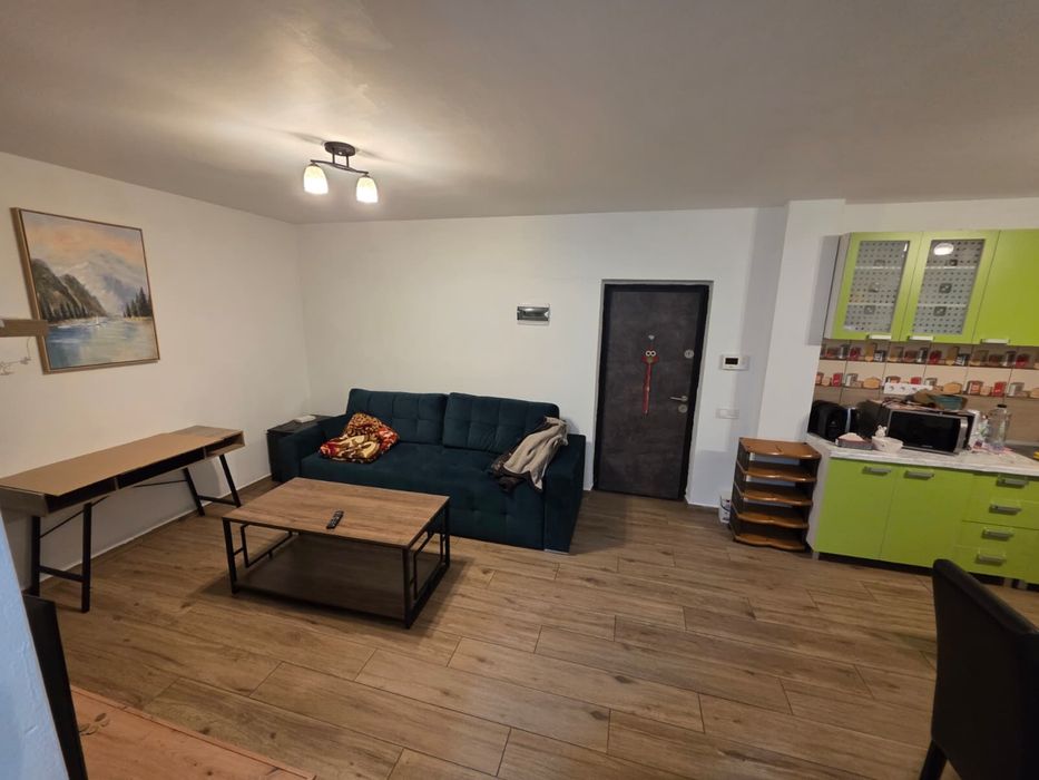 Apartament de inchiriat zona VIVO