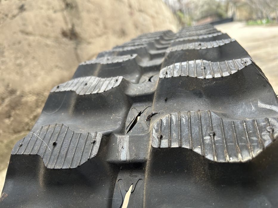 2 бр. гумени вериги за мини багер 230х72х42