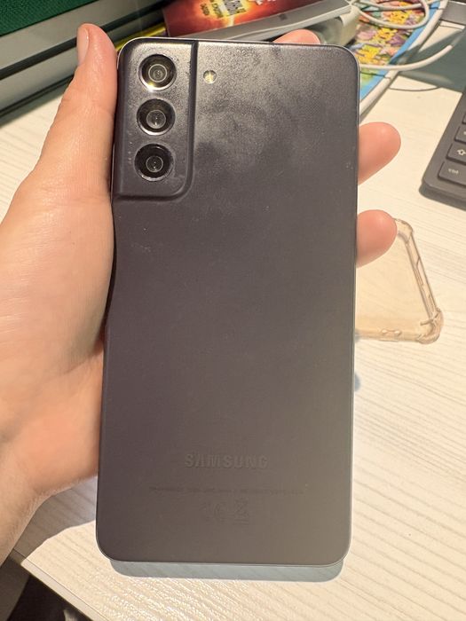 Продам Samsung S21 FE
